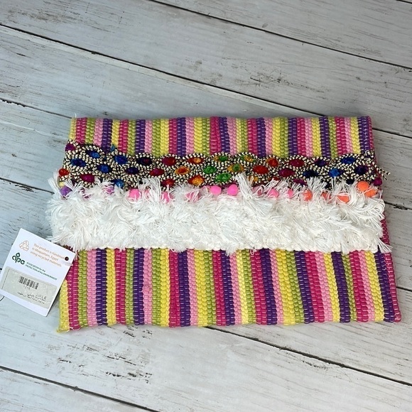 NWT Colorful Handmade Woven Fringed Boho Clutch - Picture 1 of 10